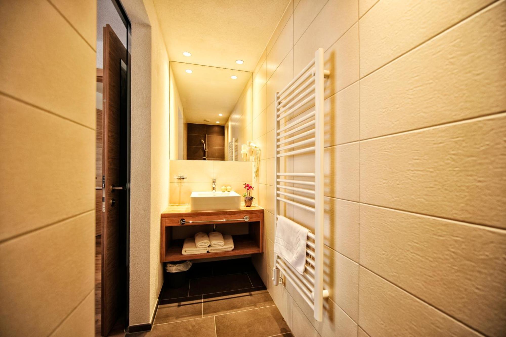 Amaris Apartments อิสชเกิล ห้อง รูปภาพ